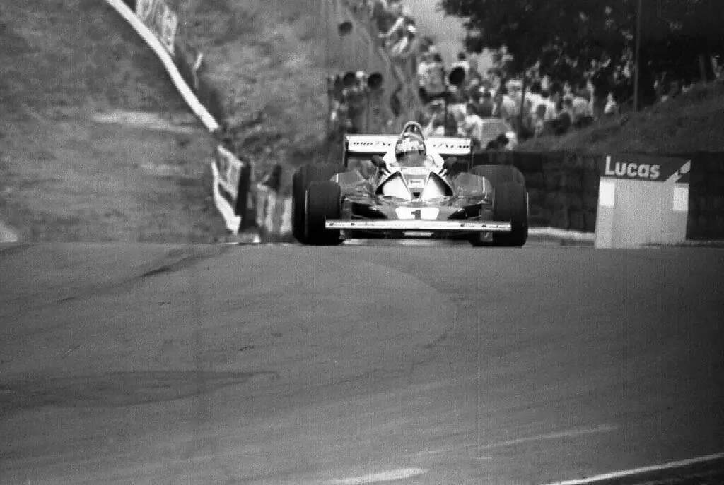 O voto que faltou por um: o dia em que Niki Lauda quase morreu